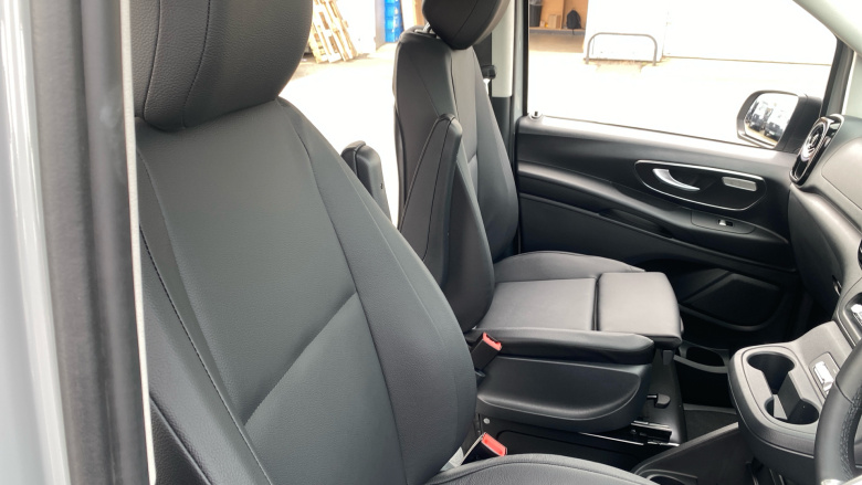 Mercedes-Benz Vito L2 Diesel Rwd 119CDI Select Crew Van 9G-Tronic